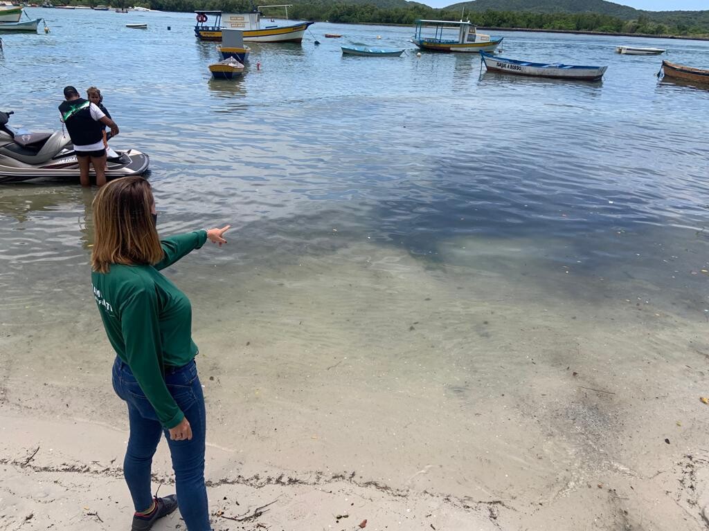 Prefeitura de Cabo Frio faz vistoria na Praia da Passagem e constata  vazamento de esgoto - Prefeitura Municipal de Cabo Frio